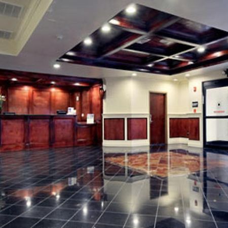 Super 8 By Wyndham Danville İç mekan fotoğraf
